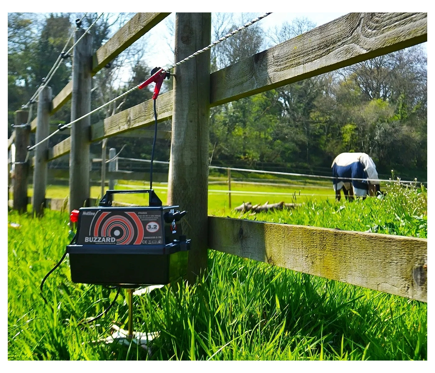 Hotline - Buzzard Energiser 12 Volts | 3.2 Joules - Buy Online SPR Centre UK