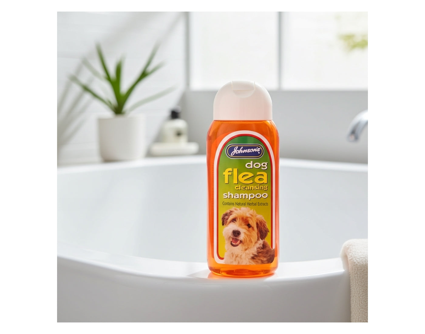 Johnson's Dog Flea Cleansing Shampoo 200ml - Buy Online SPR Centre UK