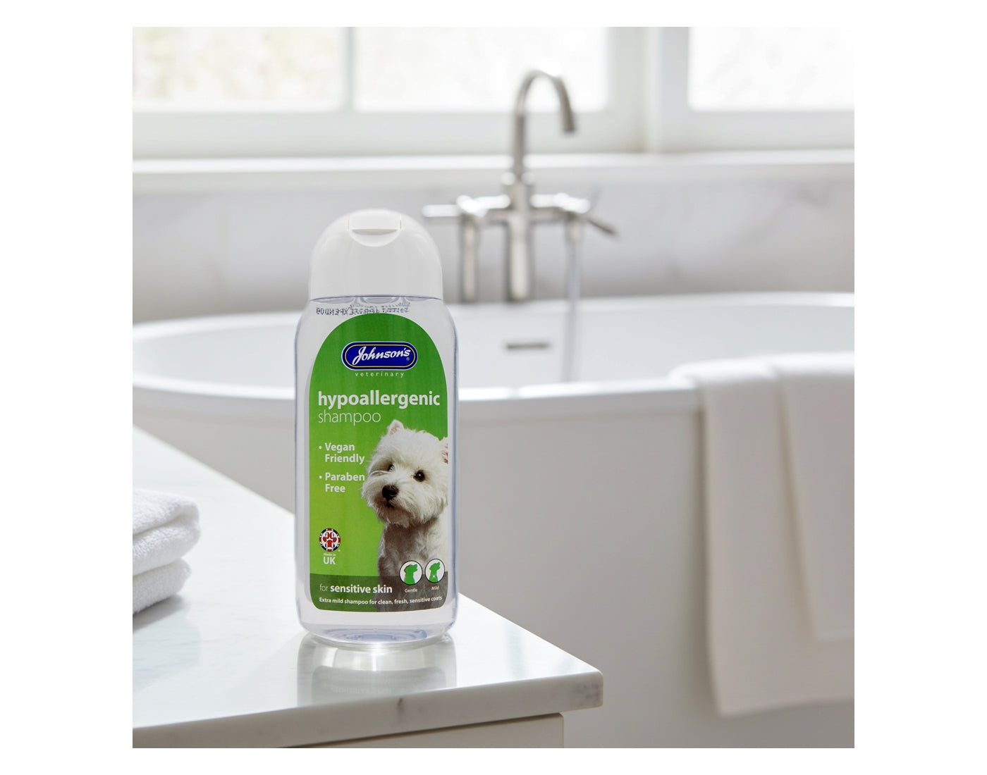 Johnson's Sensitive Hypoallergenic Shampoo for Dogs 200ml - Buy Online SPR Centre UK