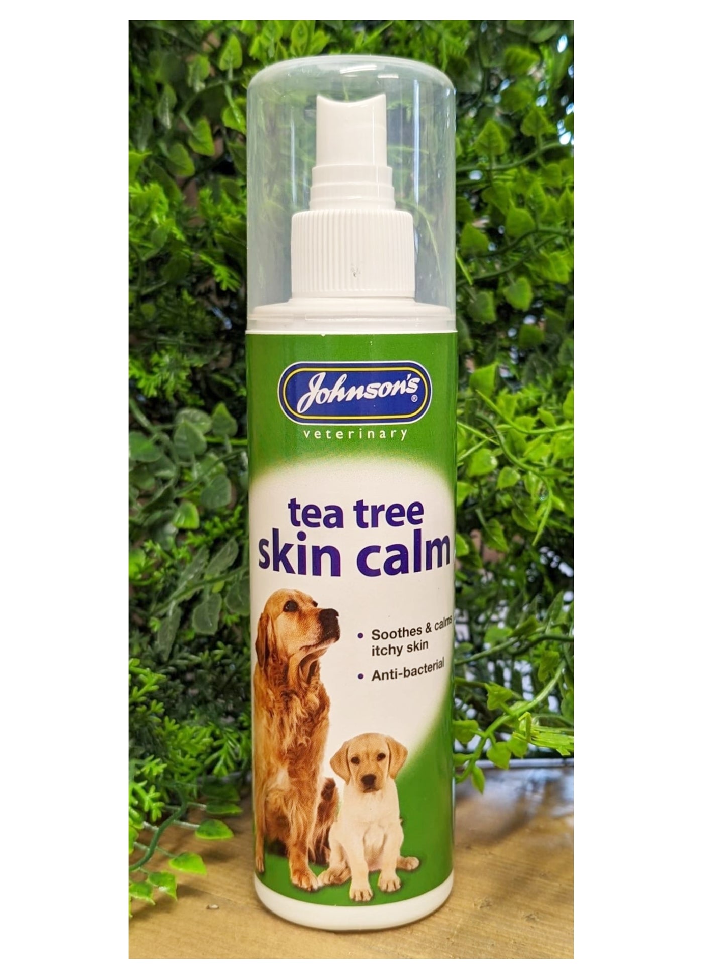 Johnson's - Tea Tree Skin Calm Spray | Dog Skin Care - Buy Online SPR Centre UK